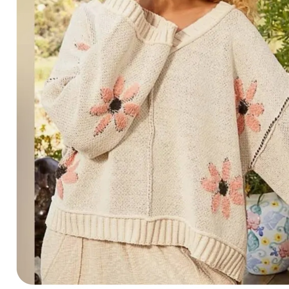 Chic Floral Knit Poncho - Cream and Orange